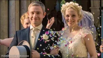 Au mariage de John et Mary, Sherlock dit qu'ils sont trois, pourquoi ?