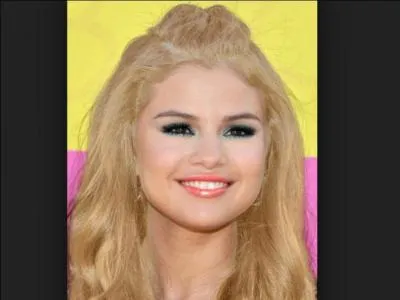 Quelle est sa vraie couleur de cheveux ? 