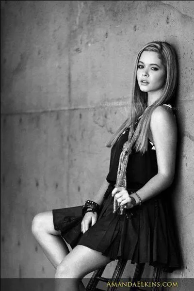 Pourquoi Alison est-elle alle au Lost Woods Resort ?