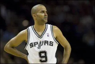 On termine par le meilleur de nos joueurs : quel est le record de points de Tony Parker en NBA ?