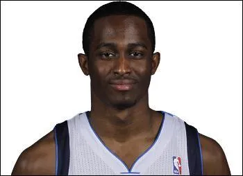 Deuxime plus gros total de points inscrit par un franais en NBA : les 40 points de Rodrigue Beaubois en mars 2010, mais sous le maillot de quelle quipe a-t-il ralis cette performance ?