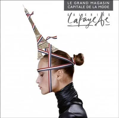 Photographe touche--tout, clbre ds les annes 1980 grce  son style dcal et tonnant, il est  la tte des campagnes d'affichage pour les Galeries Lafayette depuis plus de 10 ans. De qui s'agit-il ?