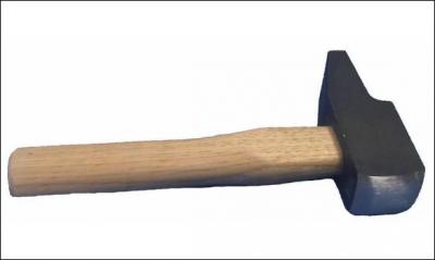 Une hrone de Disney se sert d'un marteau pour fabriquer des objets dans quel dessin anim ?