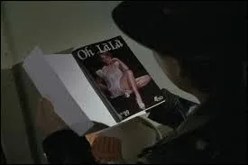 Comment s'appelle la revue que Marthy ramne du futur ?