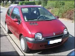 Quel est le nom de cette voiture des annes 90 de chez Renault ?