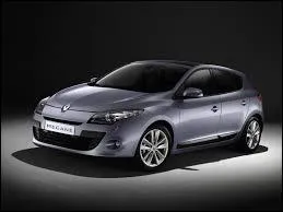 Quel est le nom de cette voiture des annes 2010 de chez Renault ?