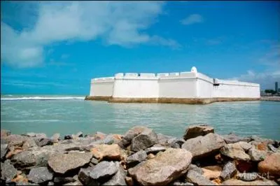 Le match Mexique-Cameroun aura lieu  l'Arena das Dunas dans l'agglomration natalense situe au bord de l'ocan Atlantique, dans le nord-est du pays. Quelle est cette ville au climat tropical ?