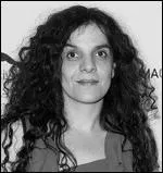 J'ai contribué à la production des deux premiers films de la saga "Harry Potter". J'ai aussi produit le troisième et quatrième films de la saga. Je m'appelle :