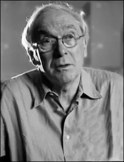 Je suis un assistant producteur qui a produit le quatrième film de la saga "Harry Potter". Je me prénomme :