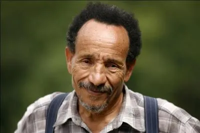 Pour que les arbres et les plantes s'panouissent, pour que les animaux qui s'en nourrissent prosprent, pour que les hommes vivent, il faut que la terre soit honore !