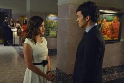 Qui a dit : Ds que tu pouponnes ton cureuil, Ezra, tu lui crases les noisettes.  ?