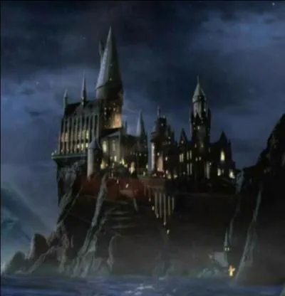 Comment s'appelle l'cole de Harry Potter ?