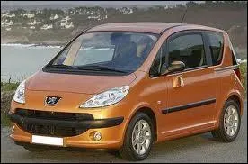 Quel est le nom de cette voiture de chez Peugeot ?