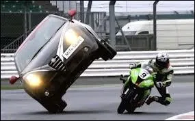 Comment dit-on  cascadeur  en anglais ?