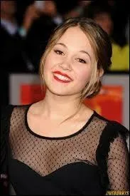 Donc, quel âge a-t-elle ?