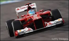 Petit tour vers la F1. Comment s'appelle celui qui conduit la F1 Ferrari F138 ?