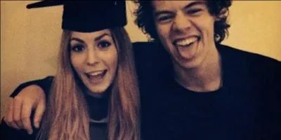 Comment s'appelle sa sur ?