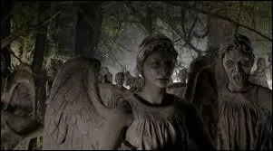 Les Anges pleureurs bougent-ils quand on les regarde ?