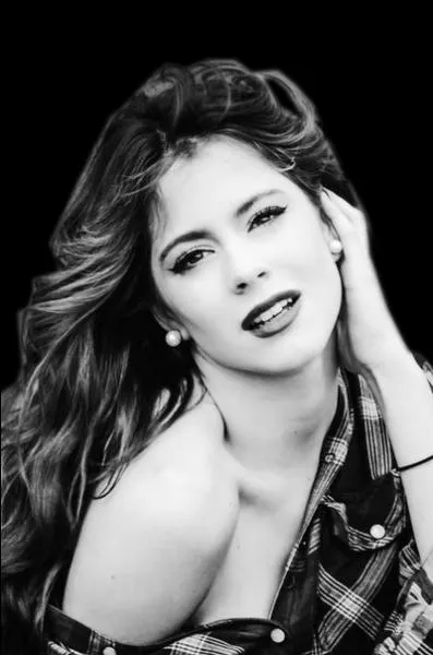 Avec qui sort-elle ? (juin 2014)