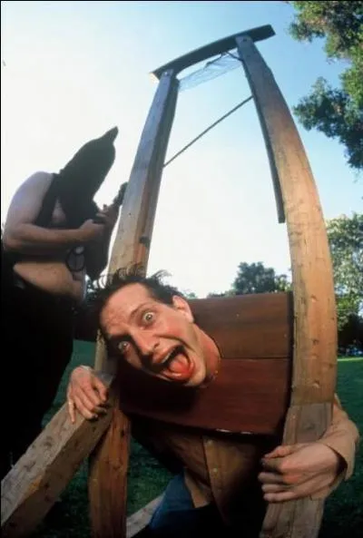 Mon premier permet d'avancer, mon deuxième soulage bébé, mon troisième le prétend et mon tout n'est jamais qu'une imitation !