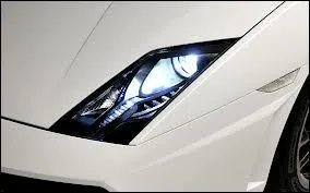 Cette voiture est italienne : laquelle est-ce ?