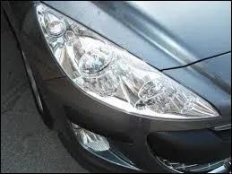 Cette voiture est française : laquelle est-ce ?