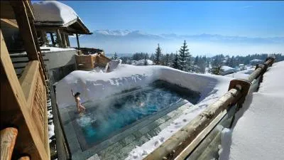 D'après la photo, trouvez les noms des acteurs !