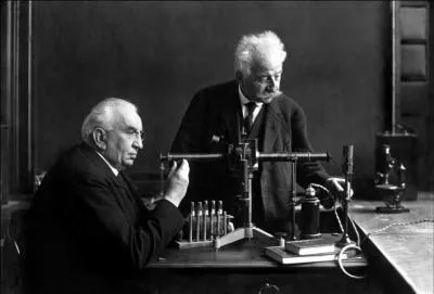 Quel fut le premier film de fiction des frères Lumière ?