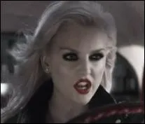 Dans "DNA", elle chante :