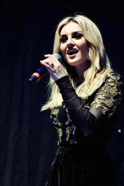 Elle n'a jamais chanté "Wings" a cappella / en acoustique :