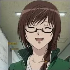 Qui est cette femme à lunettes et à quel manga appartient-elle ?