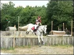 Un contrebas, c'est ...