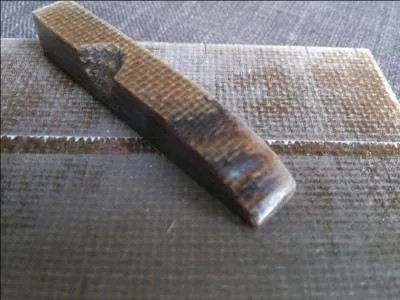 Quelles sont ces toiles dont on se servit pour faire des tapis de basse qualité ou des sacs ?