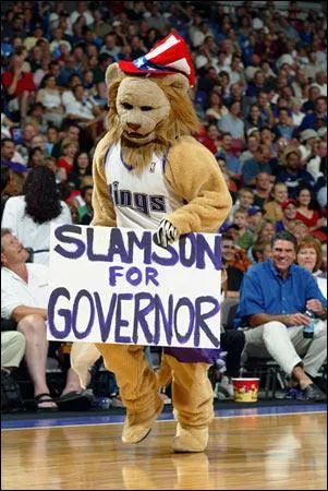 Slamson, la mascotte de Sacramento, milite pour devenir gouverneur visiblement. Mais dans quel État des États-Unis se situe Sacramento ?