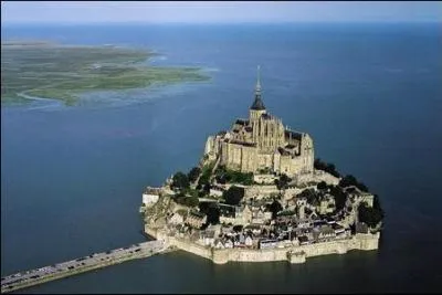 Au mont Saint-Michel, l'eau monte tellement rapidement, qu'il sera inondé dans 10 ans :