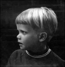 Qui est cette célébrité ?