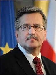 Ma capitale est Varsovie. Bronislaw Komorowski est le président de la République. Mais quel pays est-ce ?