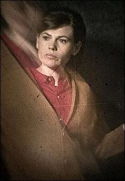 Comment se nomme la petite amie de Lana Winters ?