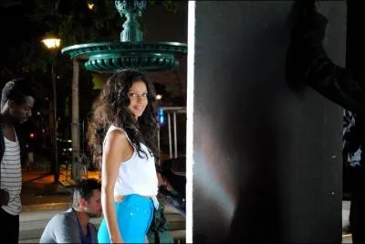 De quelle façon le "carrelage de la rue" s'allume-t-il ?