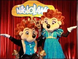 Combien d'attractions existaient à l'ouverture du parc, en 1987 ?