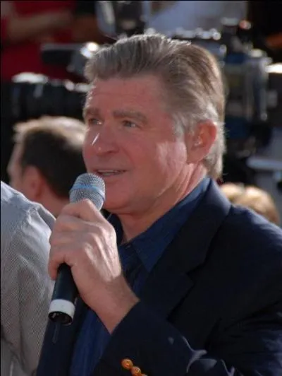 Quel rapport peut bien avoir l'acteur américain Treat Williams avec le chanteur français Julien Clerc ?