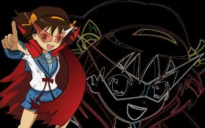  qui appartiennent les lunettes et la cape que porte Suzumiya Haruhi ?