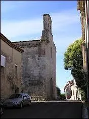 Nous flânons dans les rues de la commune Héraultaise de Sainte-Croix-de-Quintillargues. Nous sommes donc en région ...