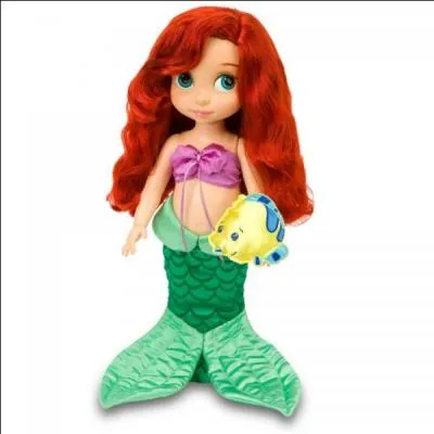 Comment s'appelle cette jolie princesse qui vit sous l'océan et qui rêve d'avoir des pieds ?