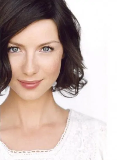 Qui incarne Claire Beauchamp-Randall-Fraser dans la saga télévisée diffusée l'été 2014 ?