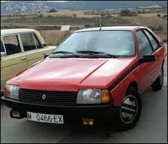Quel est le nom de ce coupé Renault produit de 1980 à 1992 ?