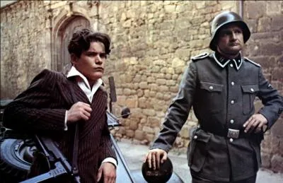 C'est un film de Louis Malle, il est sorti en 1974, avec Pierre Blaise, Aurore Clément, Holger Löwenadler, Jean Rougerie. Un jeune garçon rejoint la Gestapo française. Il abuse de son pouvoir en essayant de séduire une jeune fille, juive. Il la sauve sans le vouloir. Quel est ce film ?