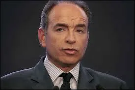 Il a démissionné en 2014, il était président de l'UMP, qui est-ce ?