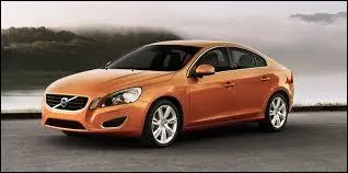 Quelle est la marque de cette voiture ?