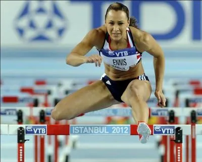 Chez les femmes, quelle est la troisième épreuve de l'heptathlon?